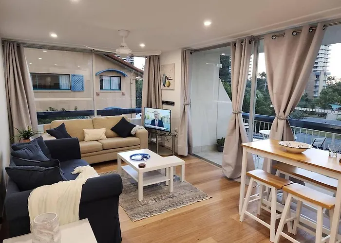 Tjs Beachside Broadbeach Apartment - Views, Wifi