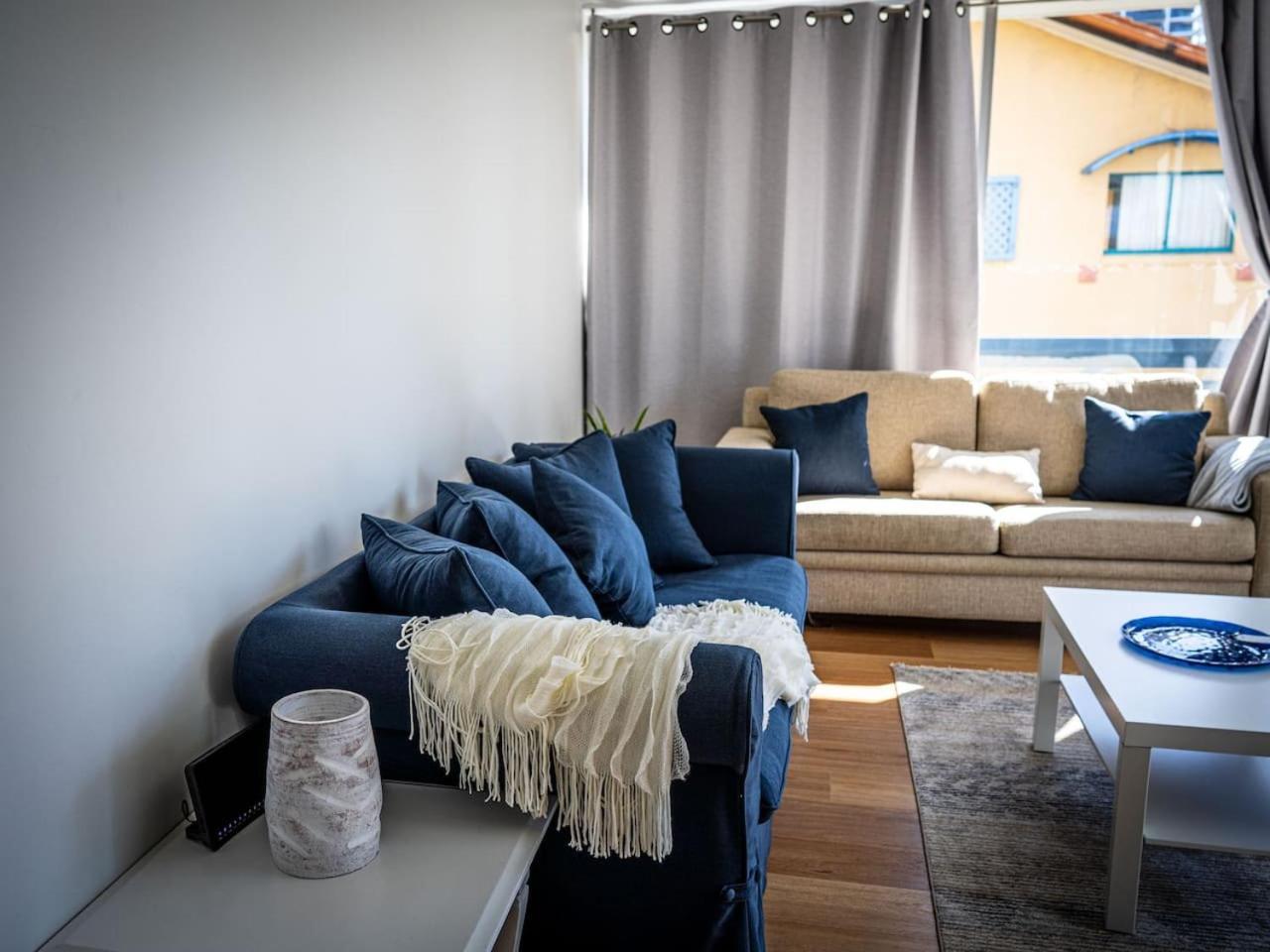 Apartment Tjs Beachside Broadbeach - Views, Wifi Gold Coast