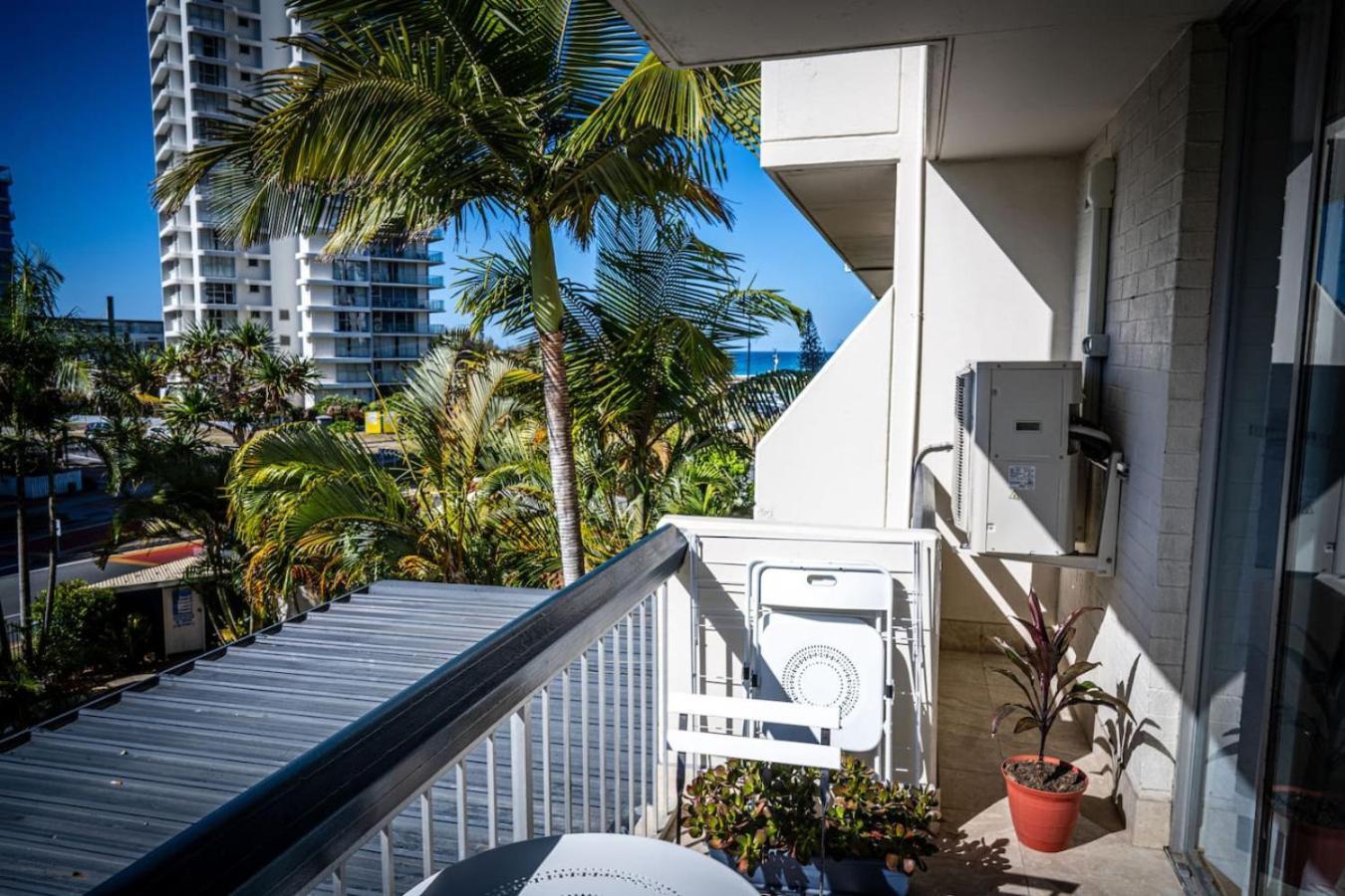 Tjs Beachside Broadbeach - Views, Wifi *