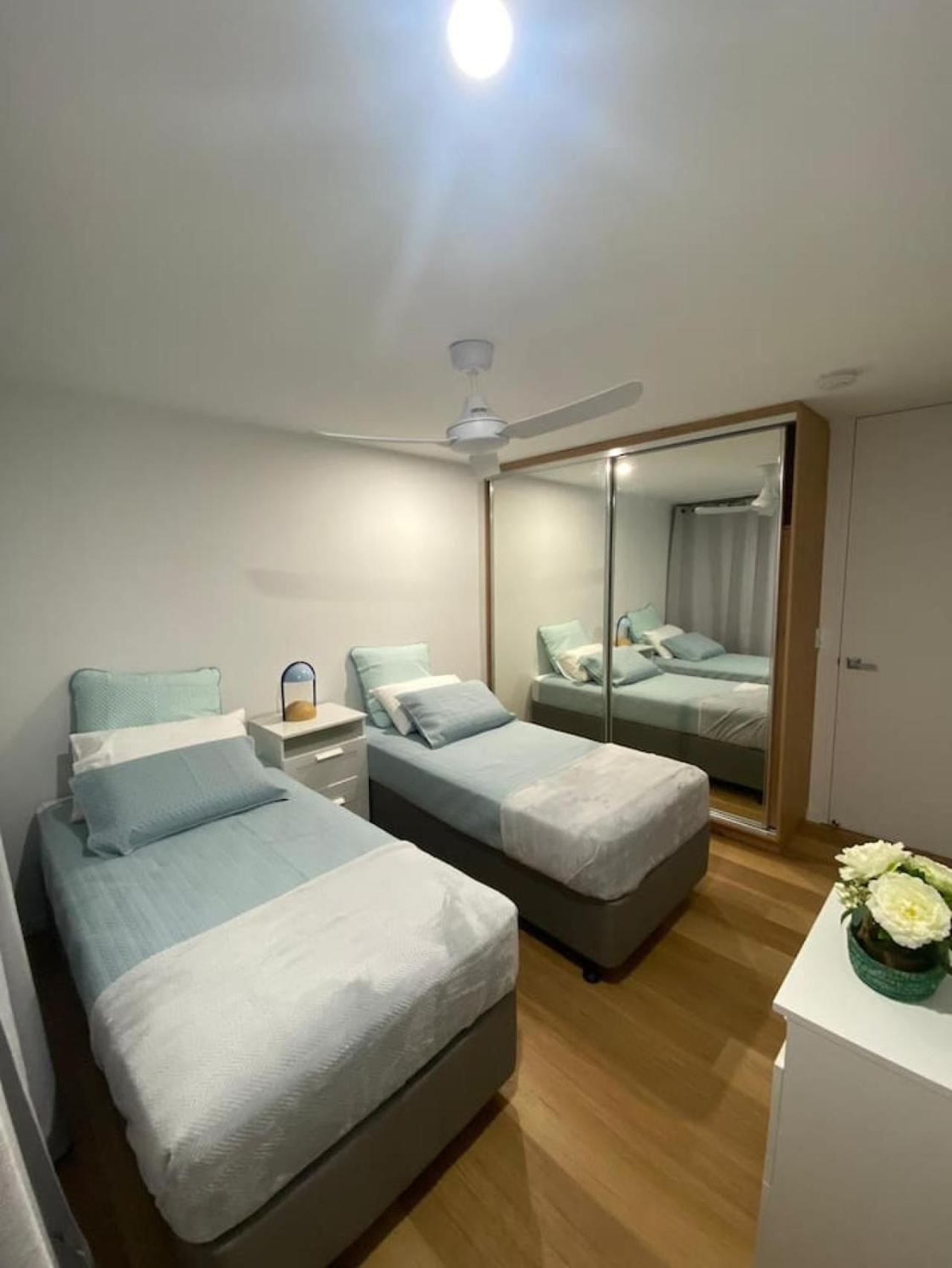 Tjs Beachside Broadbeach - Views, Wifi Apartment